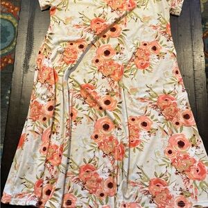 Floral women’s Dress in Peach and White